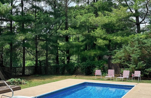 Coolville Maison | Secluded A-Frame on 22 Acres near Athens