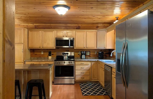 White Haven Cabine | Secluded, Bachelor parties, Pocono Cabin over Lehigh River, sleeps 20, hot tub