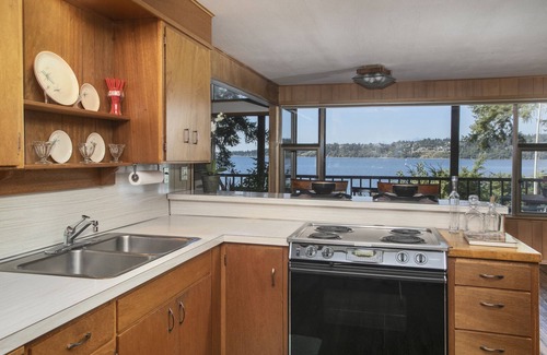 Whidbey Island Cabine | Secluded cabin on private beach