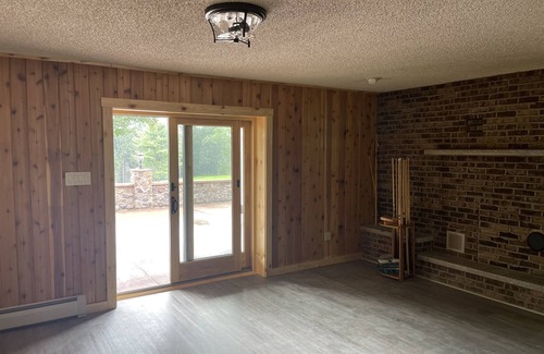 Sweet Valley Cabine | Secluded Cabin with Beautiful Views & Inground Pool