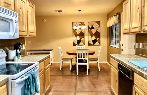 Tucson Maison | Secluded Casita w/ King Bed + Mountain Views!