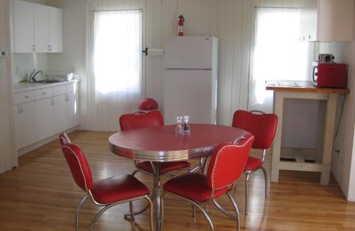 Mission Valley West Appartement | Secluded, Charming and Unique! Spacious Apartment EXCELLENT Central Location