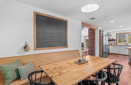 De Lancey Maison | NEW Chambers Hollow Cottage 85 Acres 3BR Retreat