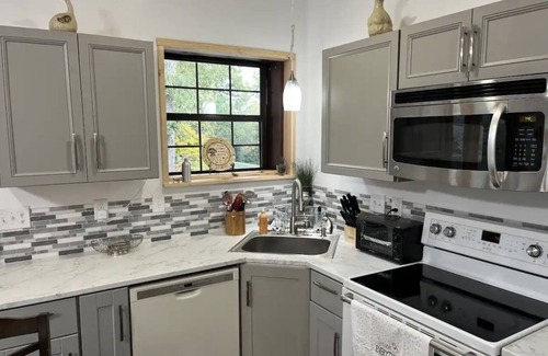 Searcy Appartement | Secluded, cozy and clean retreat only 8 minutes from Harding University!