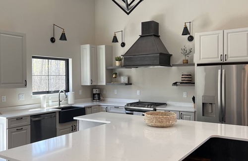 Roosevelt Maison | Secluded, Cozy Shouse near the Lake!