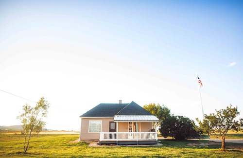 Bancroft Maison | Secluded Farmhouse Country Setting close to Lava Hot Springs!