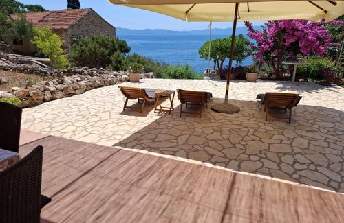 Gdinj Maison | Maison de pêcheur près de la mer Baie Lučica, Hvar (K-5679)