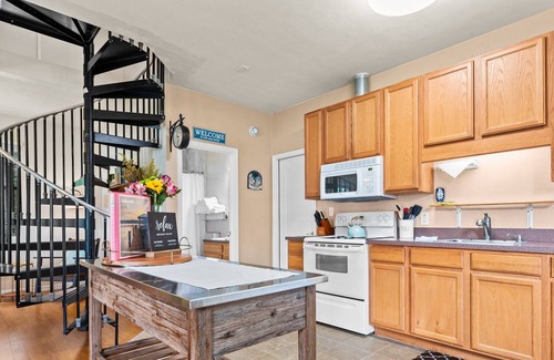 Hawthorne Maison | Secluded Hawthorne Escape w/ Lake Access!