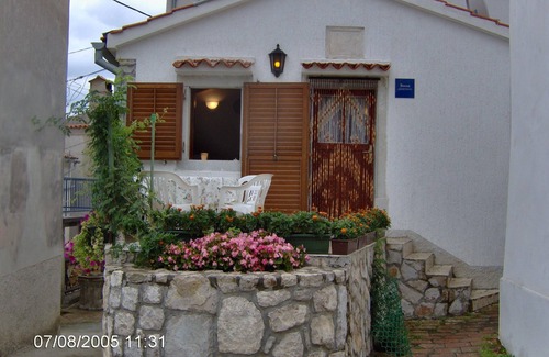 Beli Maison | Maison de style Robinson Crusoé avec le parking Beli, Cres (K-13893)