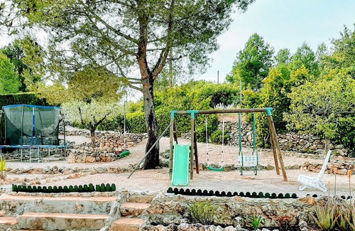 Masllorens Villa | Maison isolée avec piscine, barbecue, cheminée, a. a., balançoires et pistes de jeu.