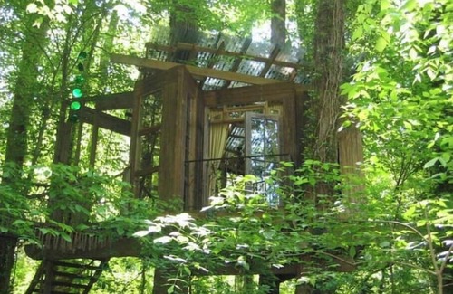 Buckhead Maison | Secluded Intown Treehouse