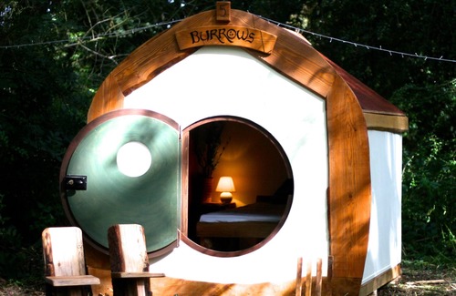 Praze-An-Beeble Cabine | Secluded Meadow, Unique Shire Hut, Perfect Camping