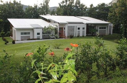 Nicoya Maison | Maison isolée au sommet d'une montagne avec la nature tout autour