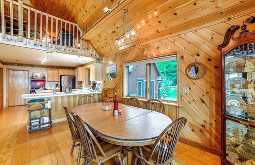 Oxford Cabine | Secluded Oxford Cabin on 75 Acres: Sunset Views!