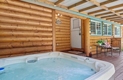 Paradise Estates Cabine | Secluded River Front Cabin @ Mt Rainier w/ Hot Tub