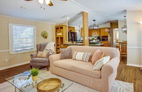 Normangee Maison | Secluded Rural Home in Normangee!