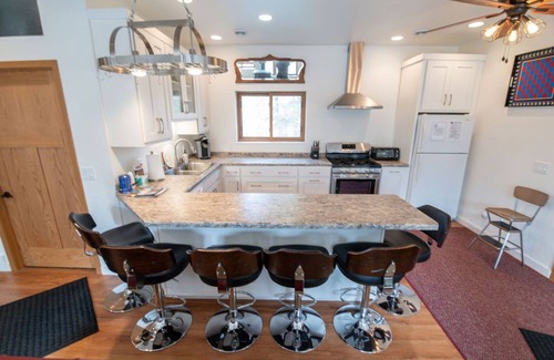 Nekoosa Cabine | SECLUDED RUSTIC RETREAT - PET FRIENDLY