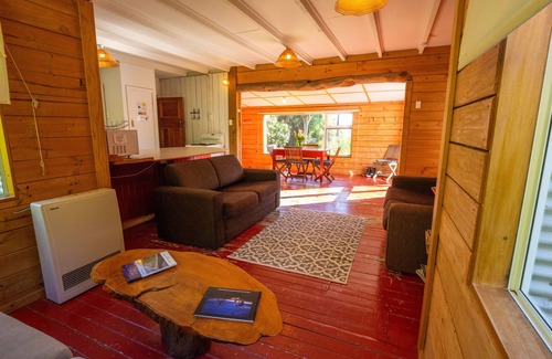 Mokihinui Maison | Gentle Annie's Beach Cabin