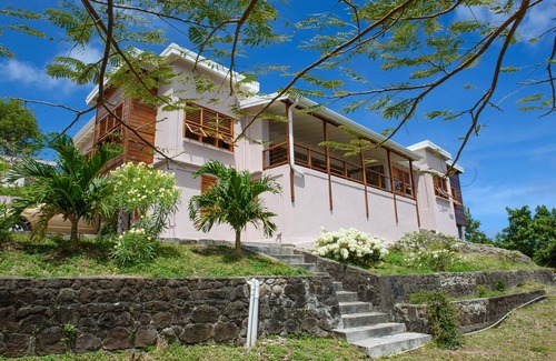 St. Patrick Maison | Villa isolée avec vue sur la plage de sable noir