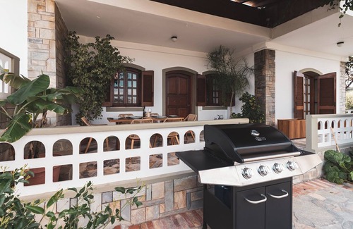 Heraklion Villa | Secluded Villa with Pool in Heraklion