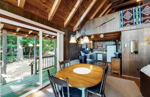 Parsonsfield Maison | Secluded waterfront cabin with private dock, kayak, canoe, gas grill & deck