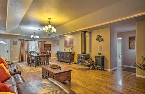 Woodland Park Maison | Secluded Woodland Park Home - Hike and Bike!