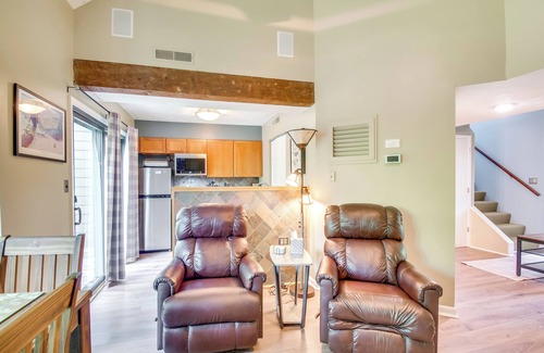 Wintergreen Copropriété | Second-Floor Condo w/ Community Pool Access!