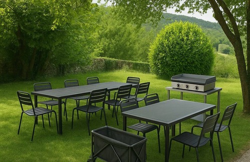 Combovin Maison | Maison secondaire gite Location Saisonniere au Pied du Vercors