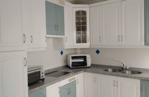 Almeria Copropriété | Second line of beach close to bars restaurants shops and supermarkets