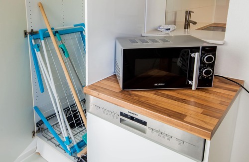 Innenstadt Appartement | SecondHome Stuttgart: 2 very nice vacation apartments in Esslingen for up to 17 pers