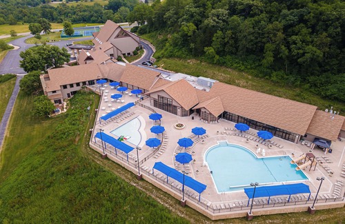 The Galena Territory Cabine | Secret Room-Hot Tub-Billards-Firepit-Games-Pool access
