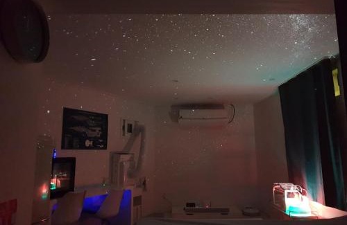 Hoegi-dong Appartement | Secret spaceship ark B01