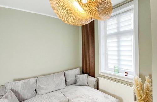 Warburg Appartement | Secretapartment: Zentral und Gemütlich, mit Großem Balkon