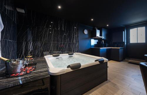 Villecresnes Appartement | SecretBlackRoom