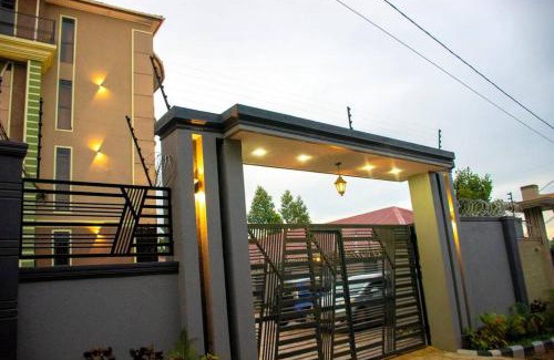 Kampala Appartement | Secure cozy getaway near Kampala business district