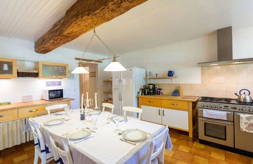 Bourgougnague Maison | Secure gated and fenced pool, quiet rural location, Air Con. Near historic towns