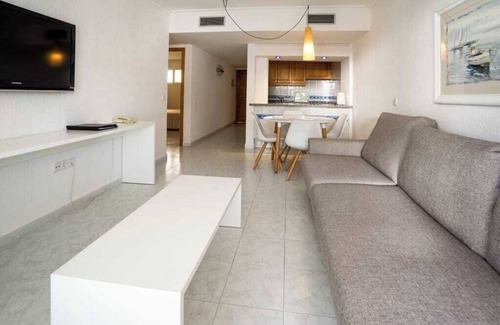 Ibiza Island Hôtel | [SEDUQPL-2BD-FAM // 2 Bedrooms Apartment] Roof Top Pool / City Heart ♥ Close to the beach