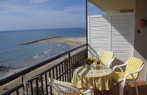 Cunit Appartement | Découvrez Barcelone et passez des jours de détente au bord de la mer!