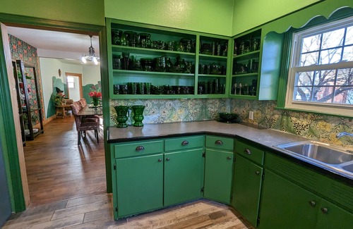 Alva Maison | See nearby attractions, Visit Little Sahara, great salt plains, Alabaster Cavern
