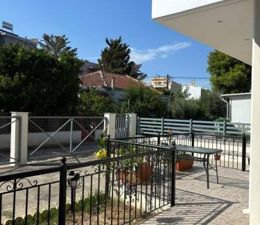 Nees Pagases Appartement | See view apartment