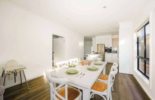Melton South Maison | Seednest Modern Family house