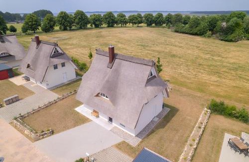 Am Salzhaff Maison | Seegras - Ferienhaus mit Kamin, Sauna und Meerblick