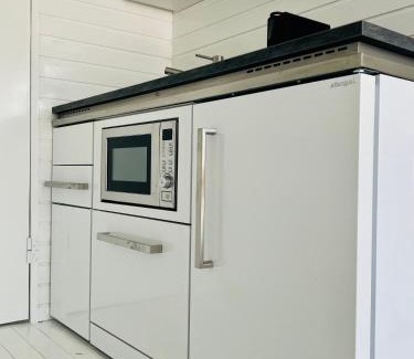 Rust Chalet De Ski | Seehütte Neusiedlersee - Strandhaus, Elektroboot inklusive