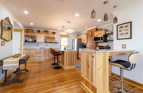 Front Park Appartement | Seeing is Billieving! Look at this luxury 2BR