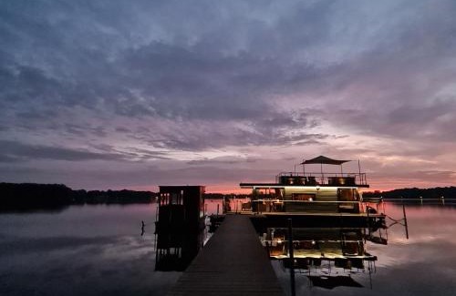 Mullrose Location De Bateaux | Seezeit im Hausboot mit Kamin & Sauna
