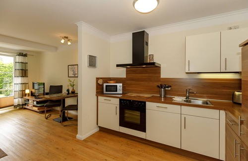 Alt Gaarz Appartement | Sehr Gemütliche 2-raum-ferienwohnung mit Terrasse, 300 m bis zum Strand