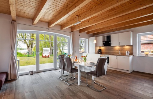 Warin Maison | Sehr Hochwertiges Ferienhaus Direkt am Wariner See