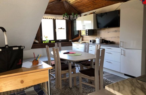 Gemuenden Appartement | Très calme, confortable et très bien meublé dans le grenier