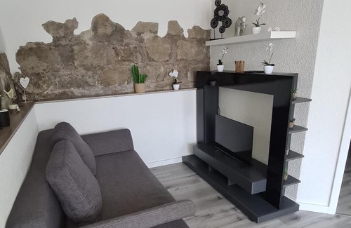 Irslingen Appartement | Sehr schöne, ruhig gelegene Ferienwohnung !!AB 3 TAGE!! in der Nähe des Thyssenkrupp Testturm zu vermieten