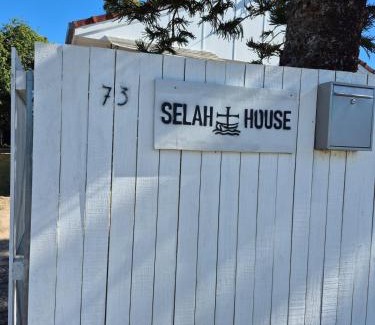 Logan Central Maison | Selah House - Cozy Entire House Retreat